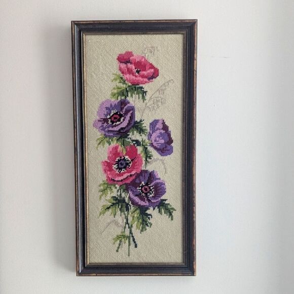 Framed Vintage Floral Needle Point - Picture 6 of 6